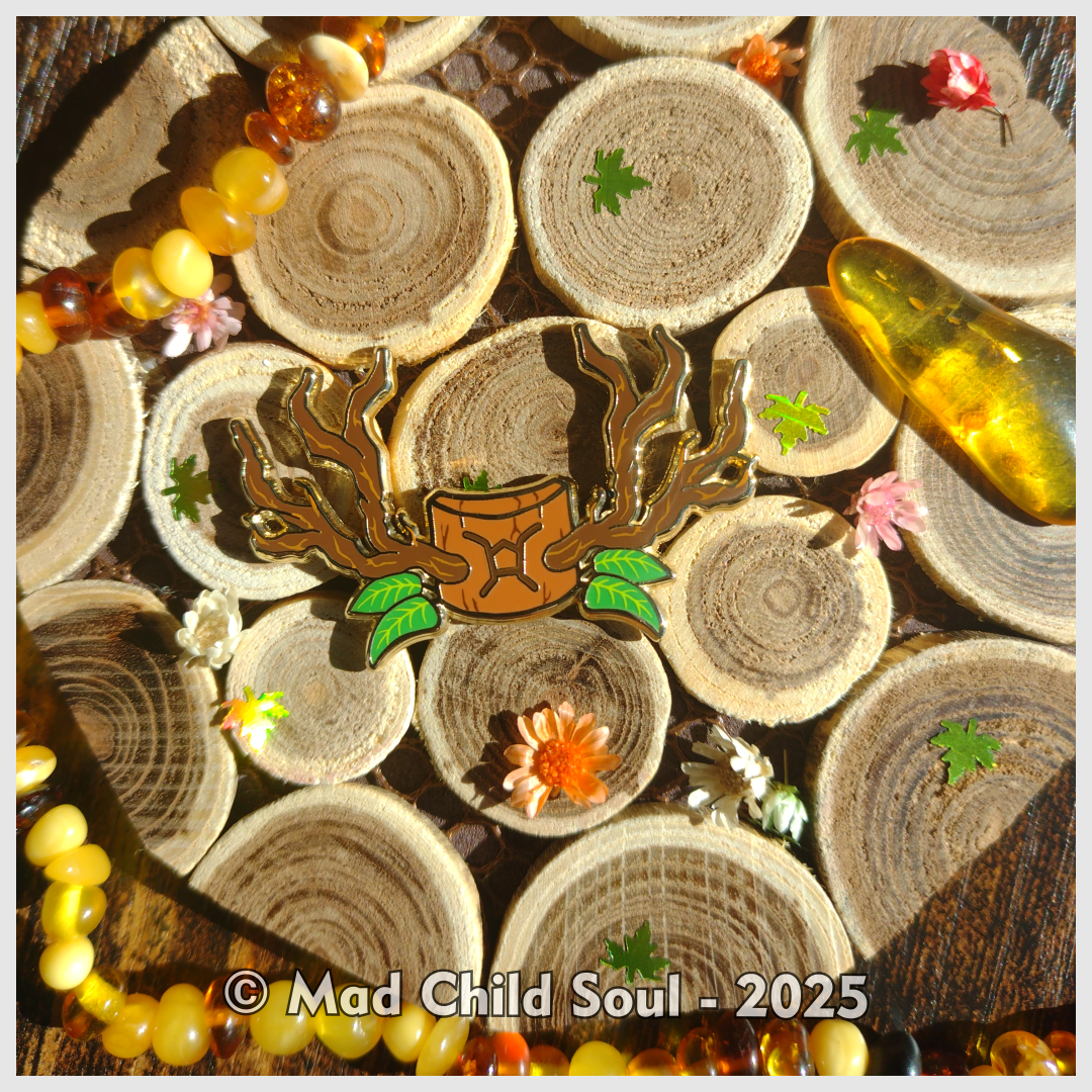 Crown of the Forest (Pin)