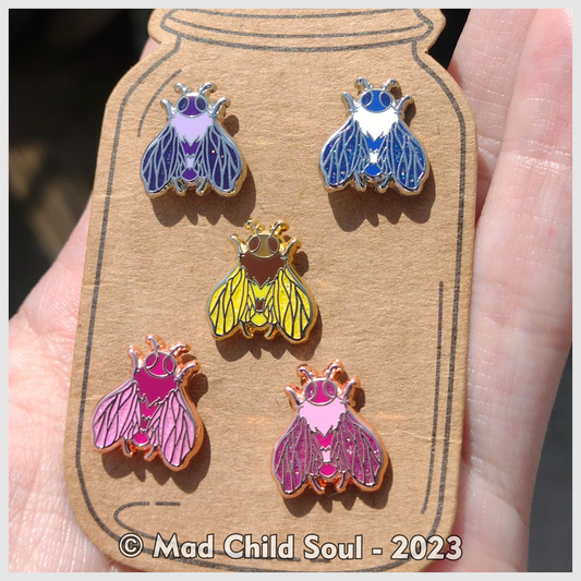 Rainbow Bees (Mini Pin)