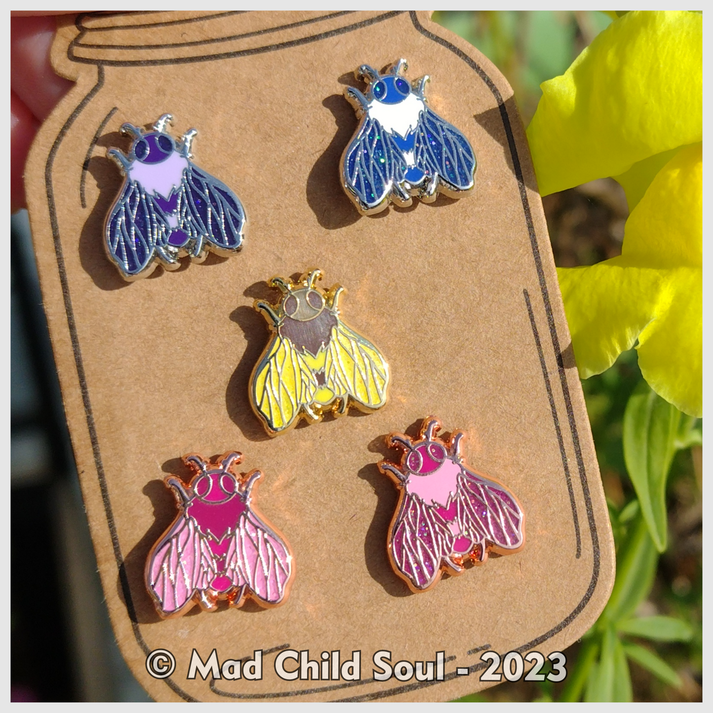 Rainbow Bees (Mini Pin)