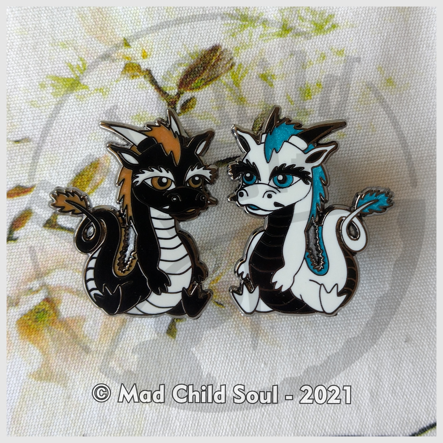 Yin & Yang Dragons : Baby Spirit (Pin)