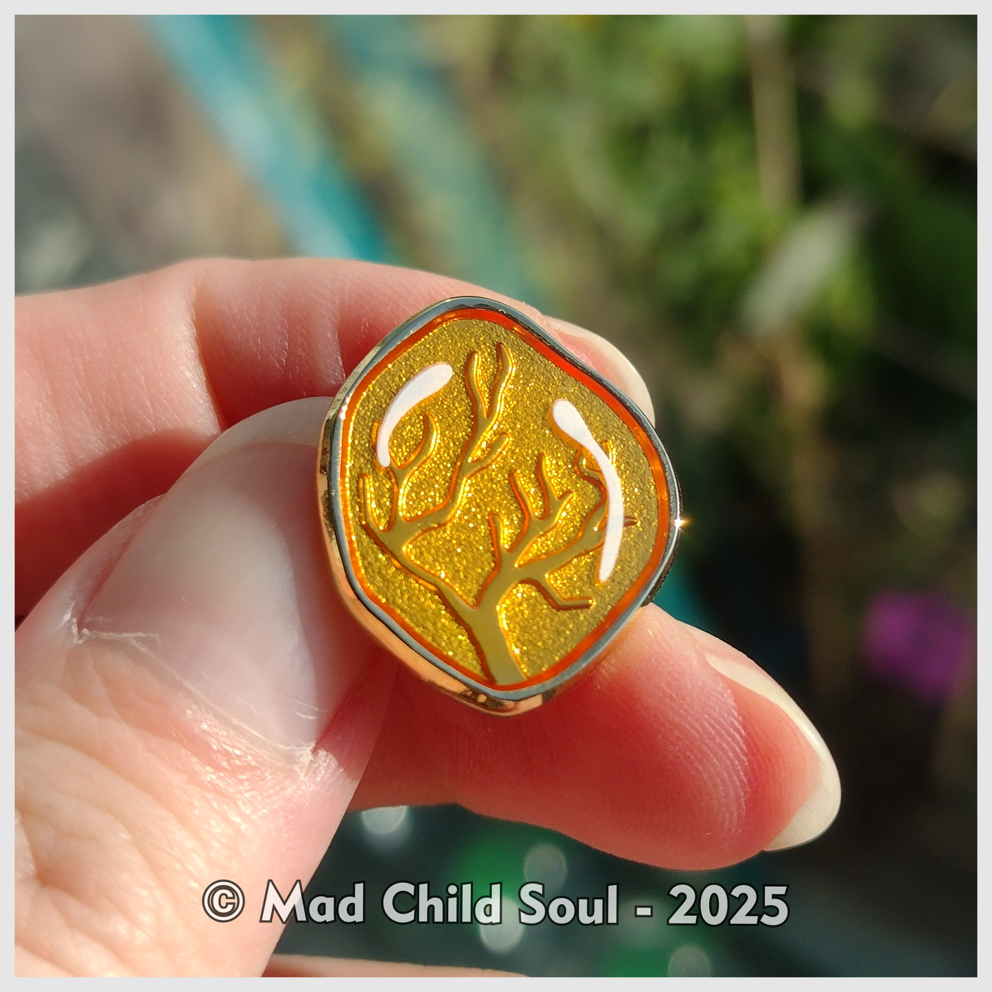 Amber Roots (Mini Pin)